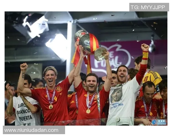 足球明星转身变身动作揭秘球场上的华丽瞬间与技巧解析