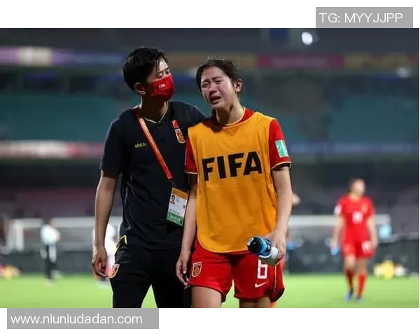 武汉足球明星赛盛况空前神秘嘉宾揭晓引发球迷热议